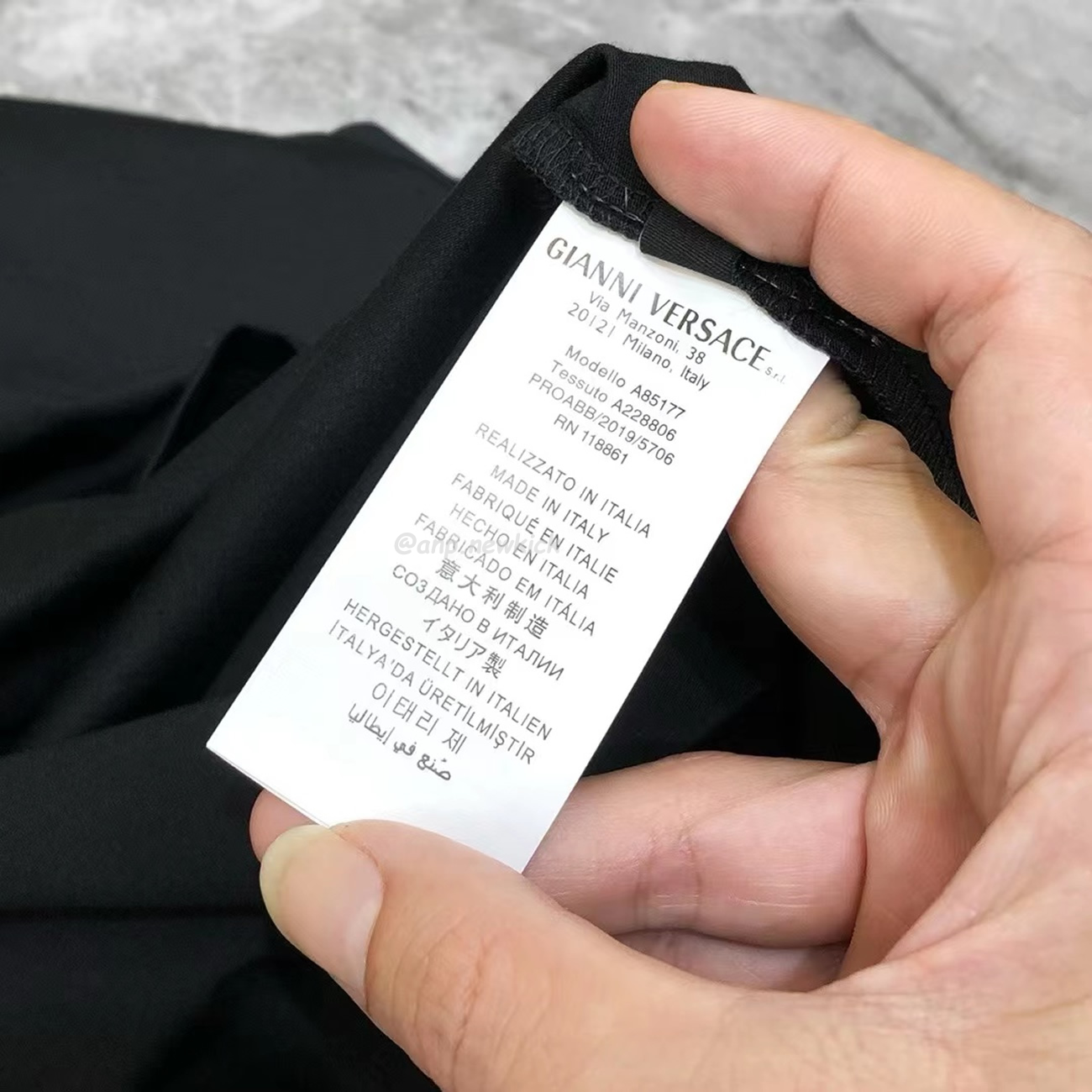 Versace Pattern Medusa Logo Printed Cotton T Shirt (4) - www.newkick.vip